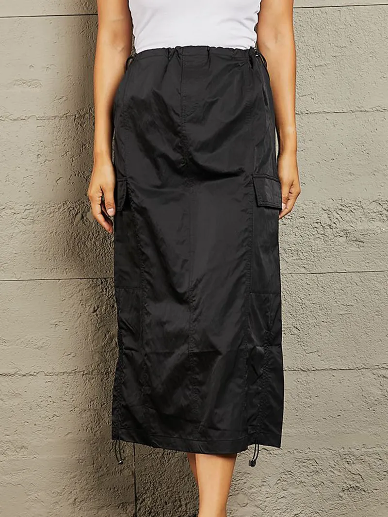 Women's High Waisted Cargo Midi Skirt in Black
