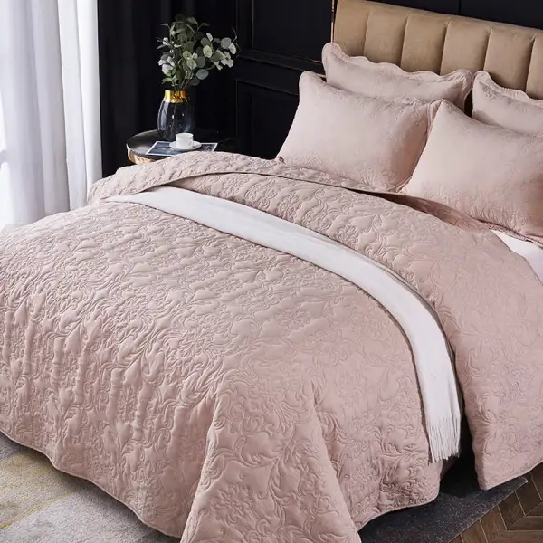 (Store Closing Sale) CloudNine‌ ‌Quilted‌ ‌Bed‌ ‌Set‌ ‌